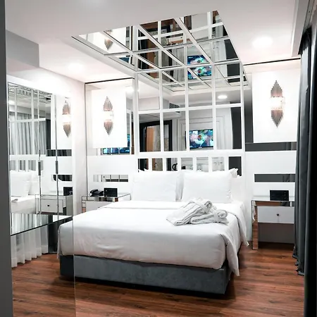 Hotel Flora 3*